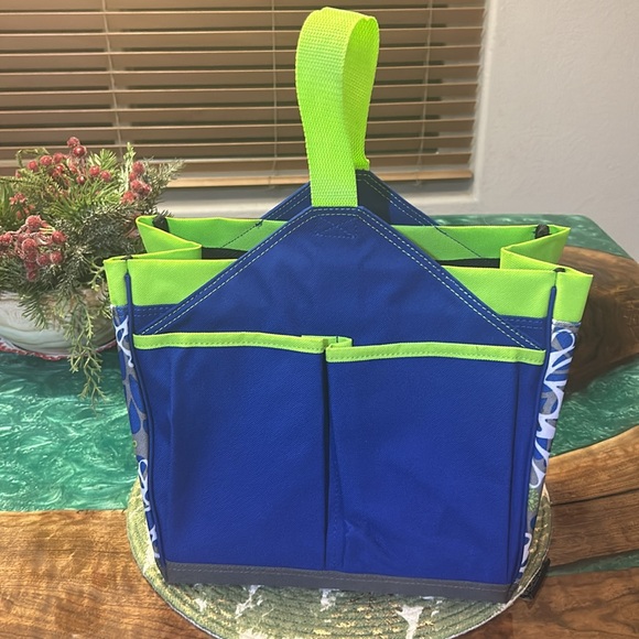 Pampered Chef Garden Tote, large compartment, 5 outside pockets.12” x 8”… - Picture 3 of 8